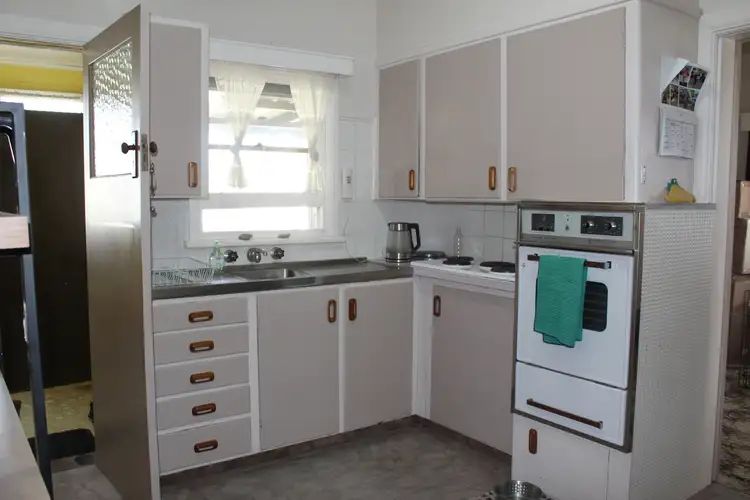 Fifth view of Homely house listing, 5 Loch Street, Nhill VIC 3418