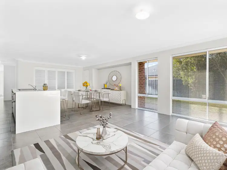 45 Pierre Bend, Ellenbrook WA 6069