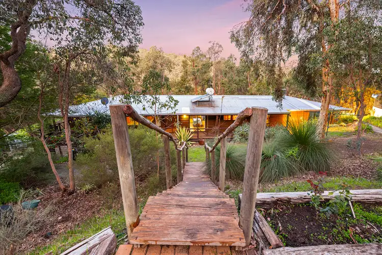 96 Urch Road, Roleystone WA 6111