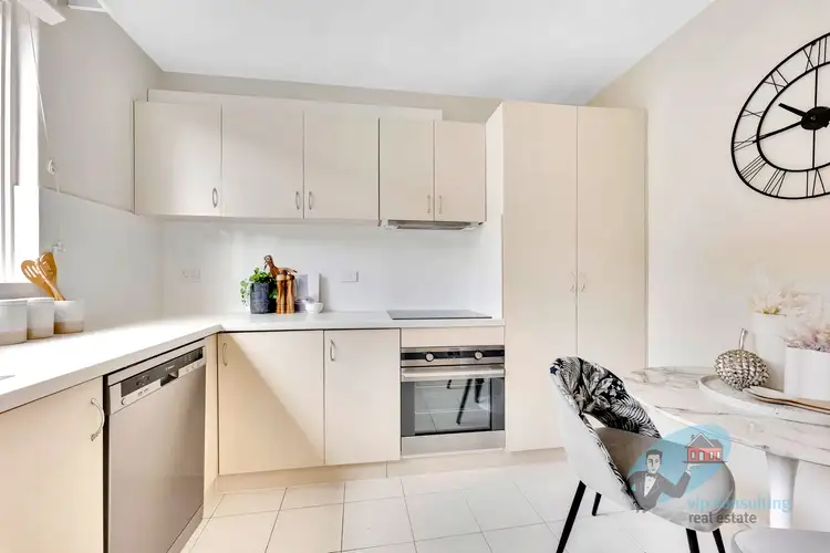 Third view of Homely apartment listing, 2/39 Davies Street, Brunswick VIC 3056