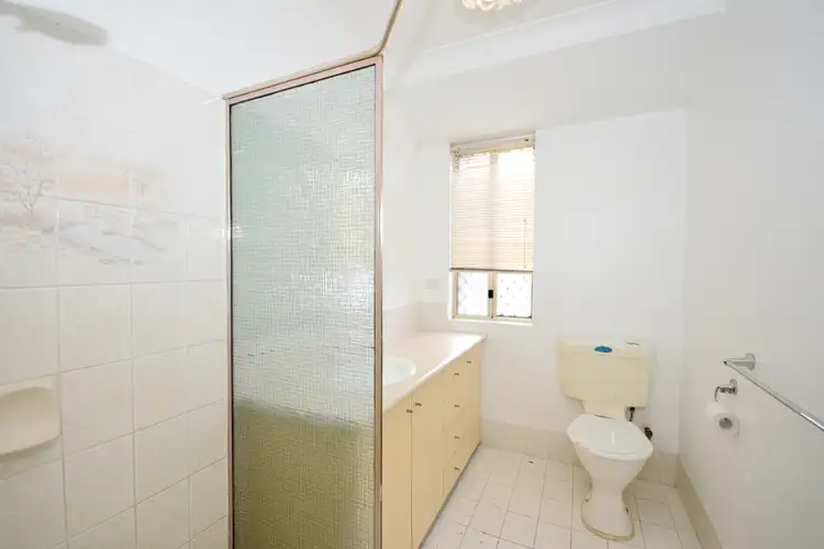 Seventh view of Homely house listing, 4 Iris Place, Maddington WA 6109