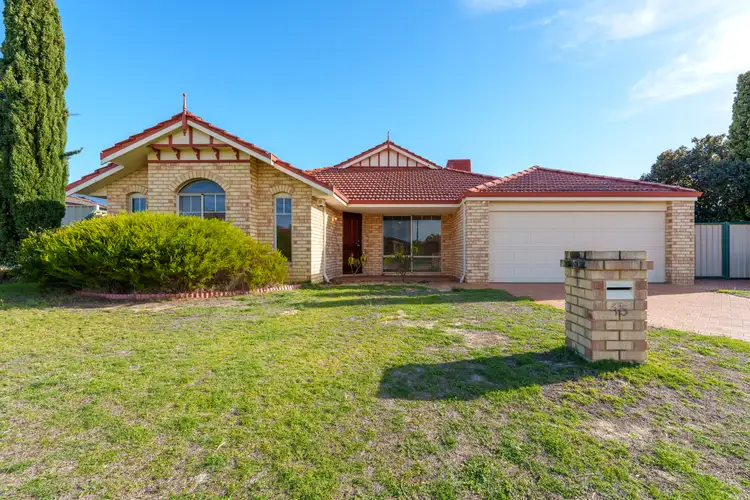 15 Caroline Crescent, Bertram WA 6167