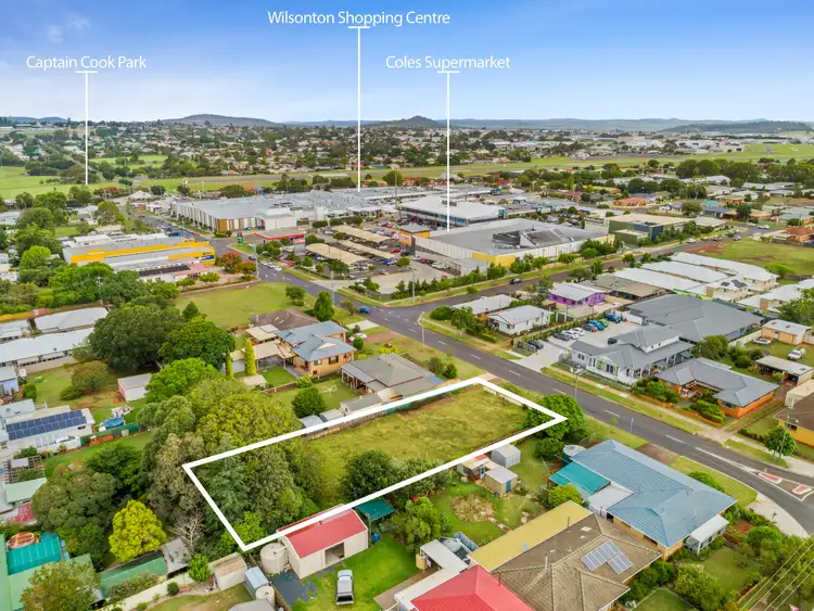 18 Erin Street, Wilsonton QLD 4350