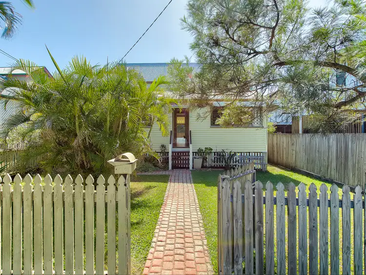 36 Avondale Avenue, Annerley QLD 4103