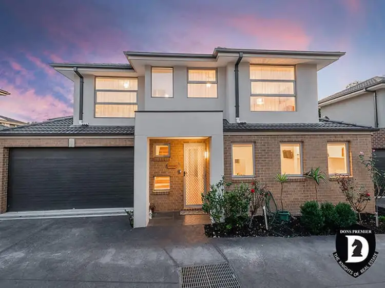 9 Misha Boulevard, Endeavour Hills VIC 3802