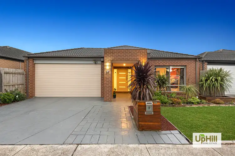 37 Fiorelli Boulevard, Cranbourne East VIC 3977