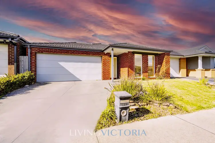 93 Park Orchard Drive, Pakenham VIC 3810