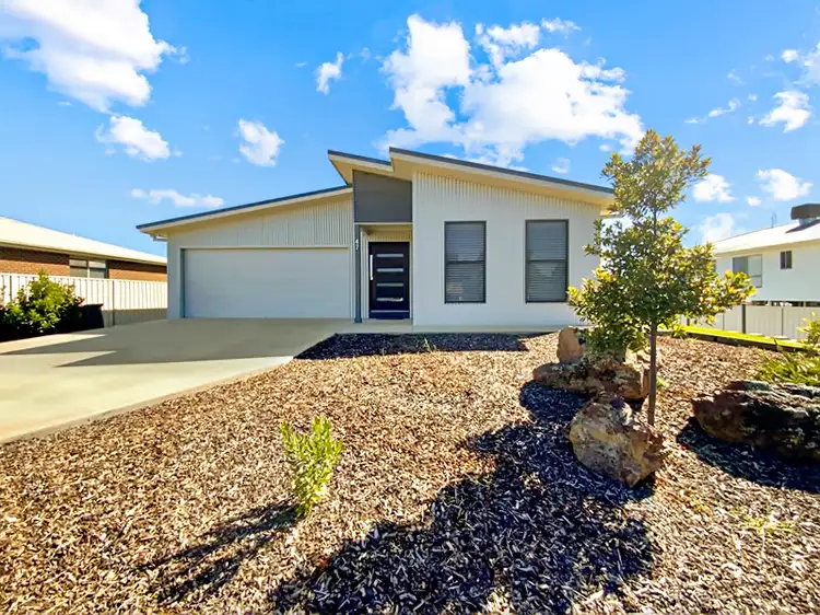 47 Show Street, Forbes NSW 2871