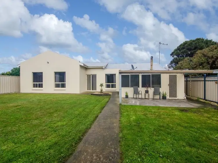 9 Pierce Street, Port Macdonnell SA 5291