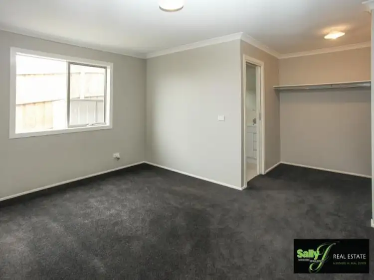 Fifth view of Homely unit listing, 2/35 Victoria Street, Drouin VIC 3818