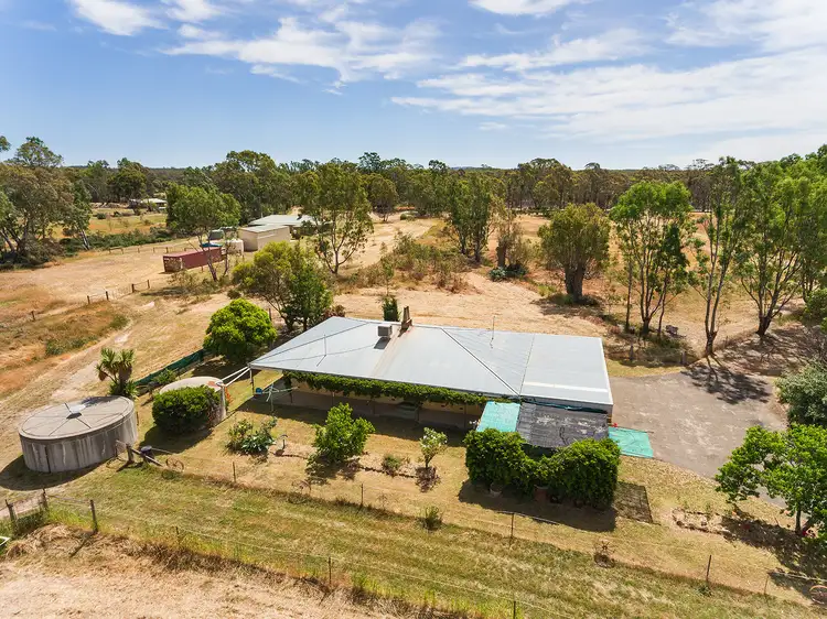 309 Sinclairs Lane, Walmer VIC 3463