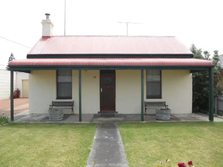 42 Church Street, Port Macdonnell SA 5291