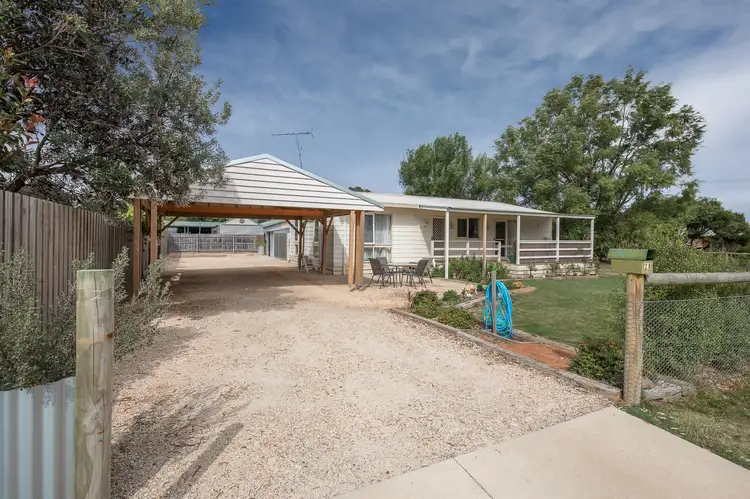 28 Rose Boulevard, Lancefield VIC 3435