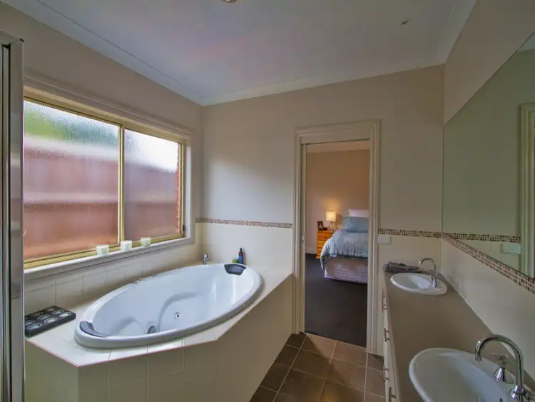 Sixth view of Homely house listing, 3 Boyd Court, Romsey VIC 3434