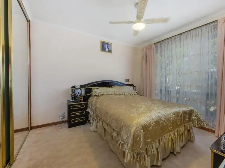 Fifth view of Homely house listing, 10 Shakespeare Drive, Delahey VIC 3037