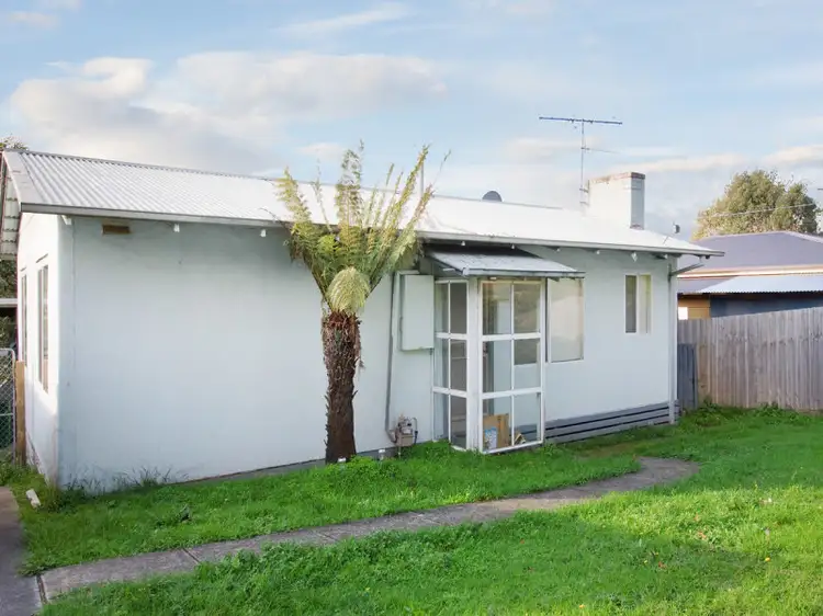 19 Victoria Street, Drouin VIC 3818