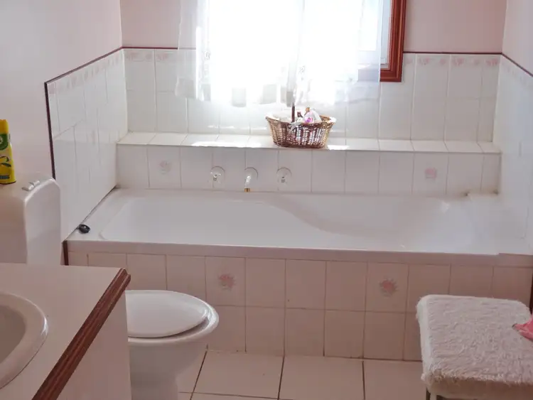 Sixth view of Homely house listing, 31 Essex Street, Wendouree VIC 3355