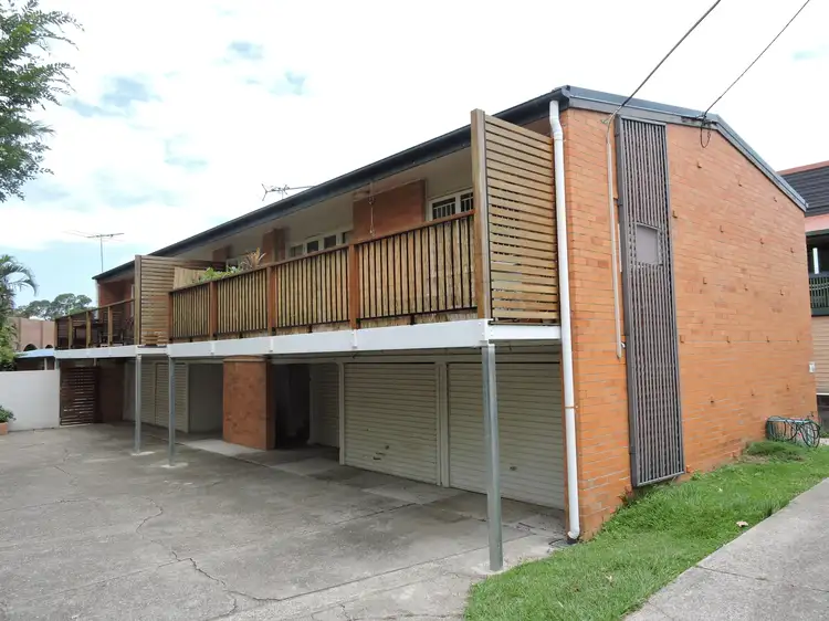 2/27 Bayliss Street, Toowong QLD 4066