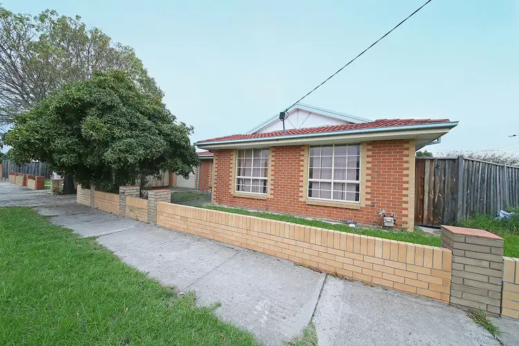 1/5 GLENGALA ROAD, Sunshine VIC 3020