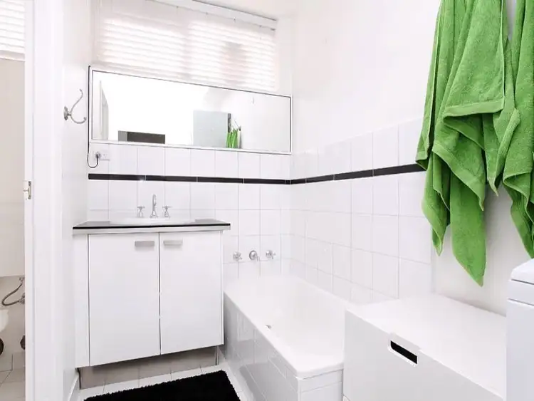 Sixth view of Homely apartment listing, 2/13-15 Munro Street, Ascot Vale VIC 3032