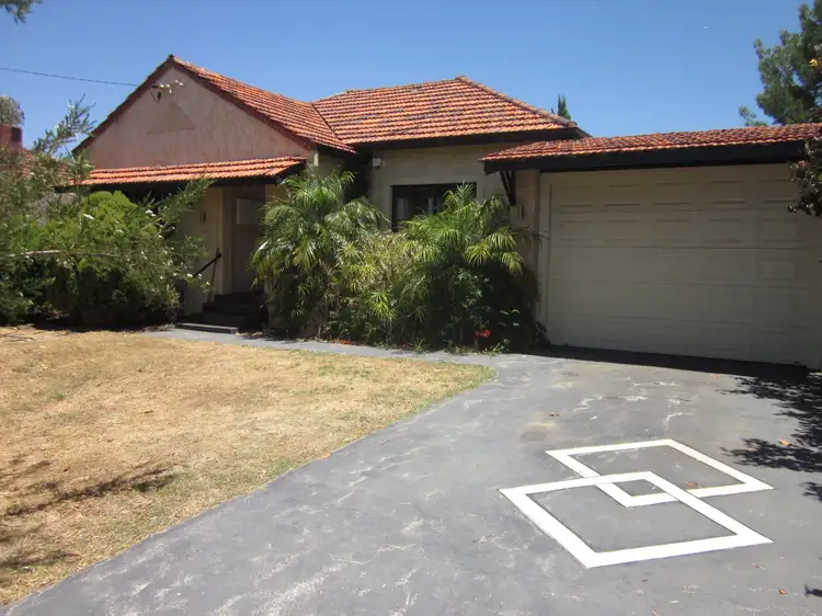 120 Banksia Terrace, Kensington WA 6151
