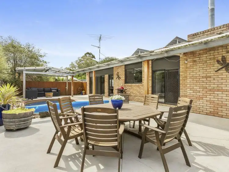 6 Sunningdale Road, Rosebud VIC 3939