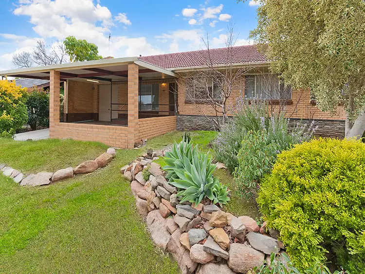 16 Topaz Crescent, Salisbury East SA 5109