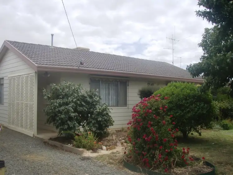 76 Baynes Street, Rochester VIC 3561