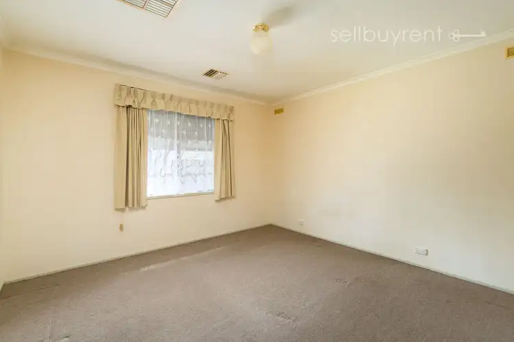 Sixth view of Homely house listing, 15 WILTSHIRE CRESCENT, Wodonga VIC 3690