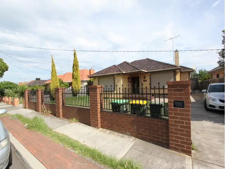 279 Main Road East, St Albans VIC 3021