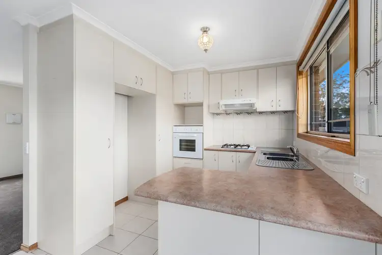 Fifth view of Homely unit listing, 1/3 Gumleaf Place, Drouin VIC 3818