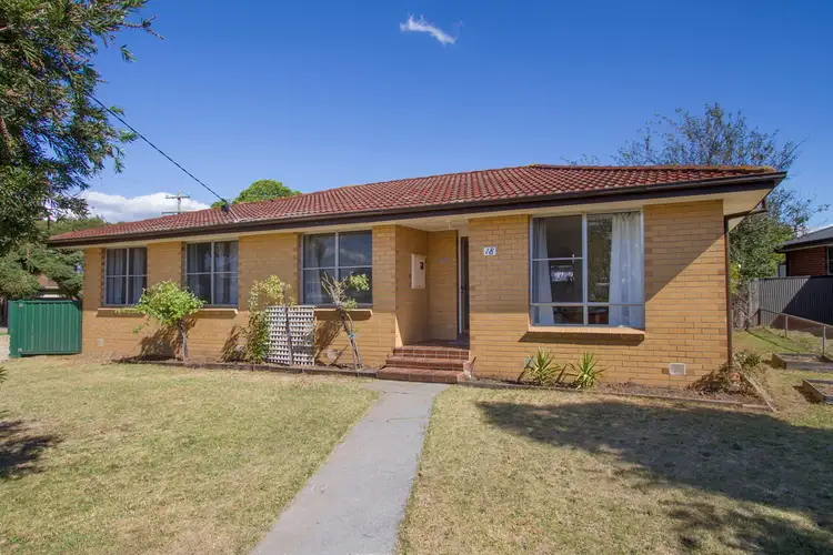 18 Glomar Grove, Sale VIC 3850