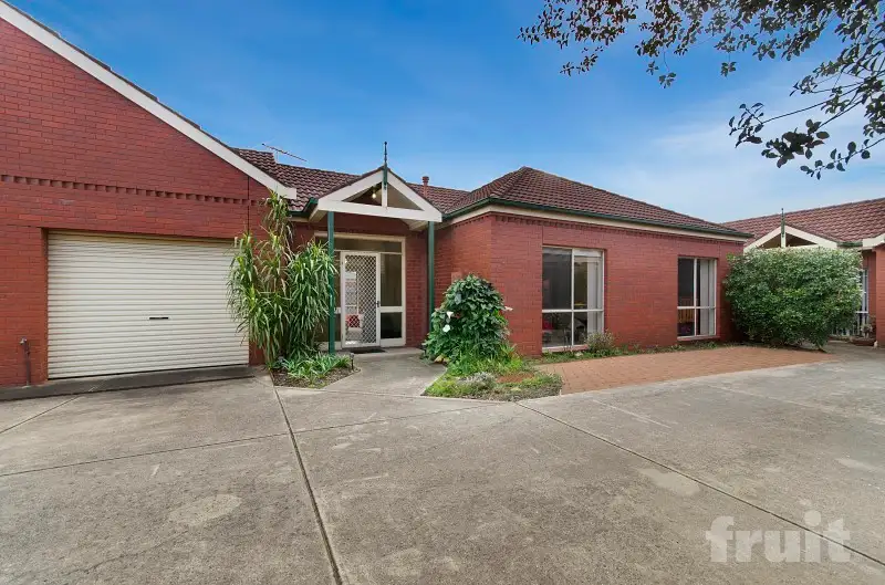 Main view of Homely unit listing, 2/15 Griffen Street, Hamlyn Heights VIC 3215
