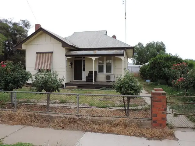 22 FINDLAY AVE, Leitchville VIC 3567