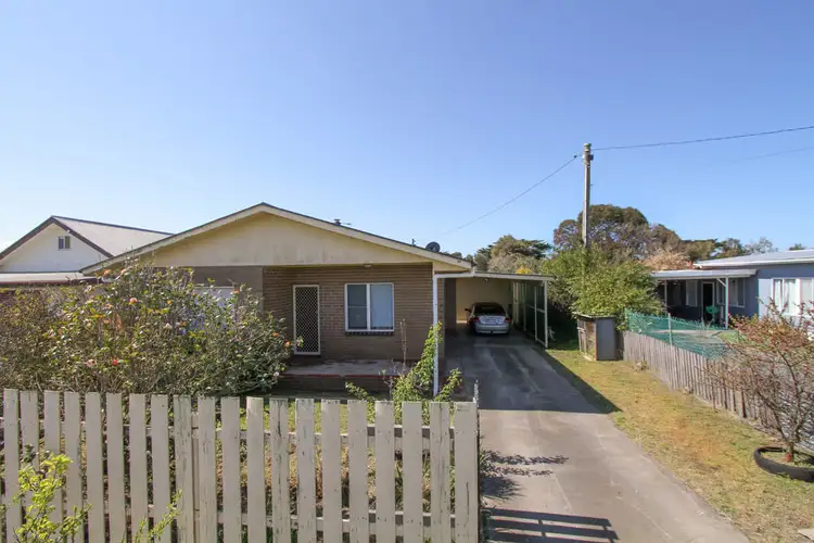 Fifth view of Homely house listing, 32 Ellen Avenue, Seaspray VIC 3851