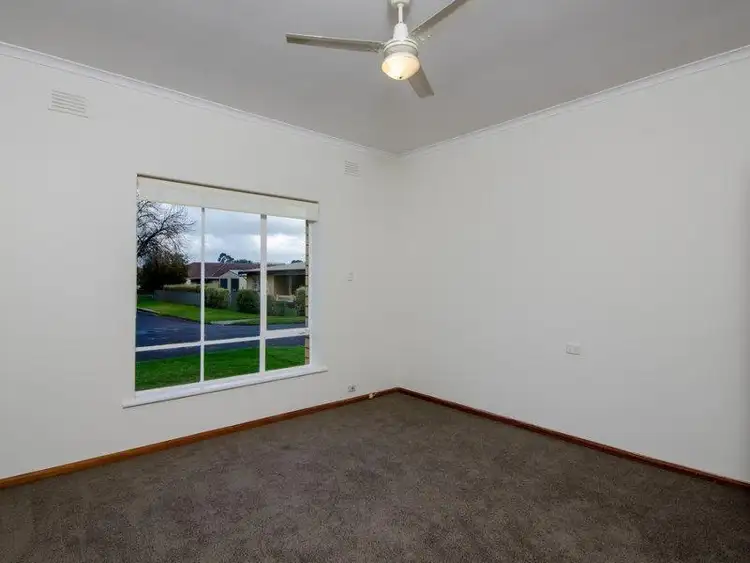 Sixth view of Homely house listing, 5 McGREGOR STREET, Mount Gambier SA 5290