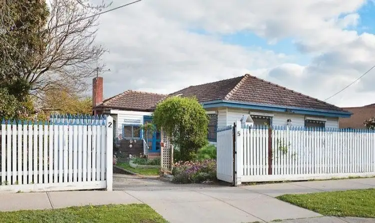 25 Princes Hwy, Pakenham VIC 3810
