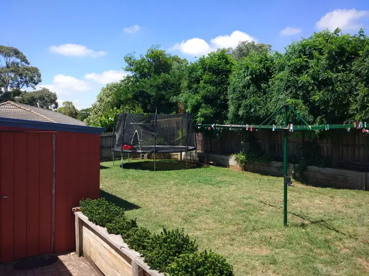 Fifth view of Homely house listing, 3 Tracie Court, Drouin VIC 3818