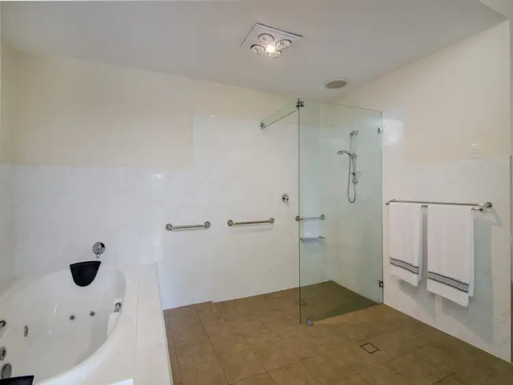 Sixth view of Homely house listing, 10 DAWN COURT, Mount Gambier SA 5290