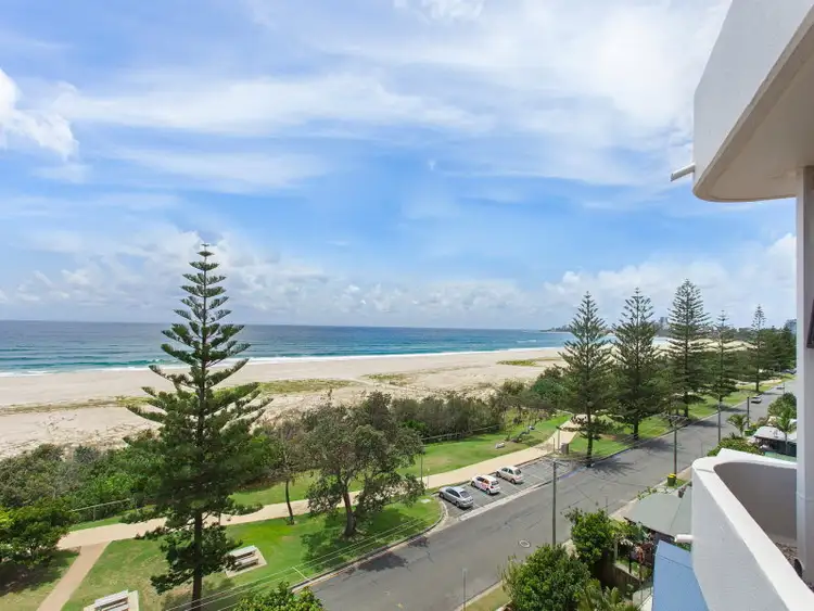 19/134 Pacific Parade, Bilinga QLD 4225