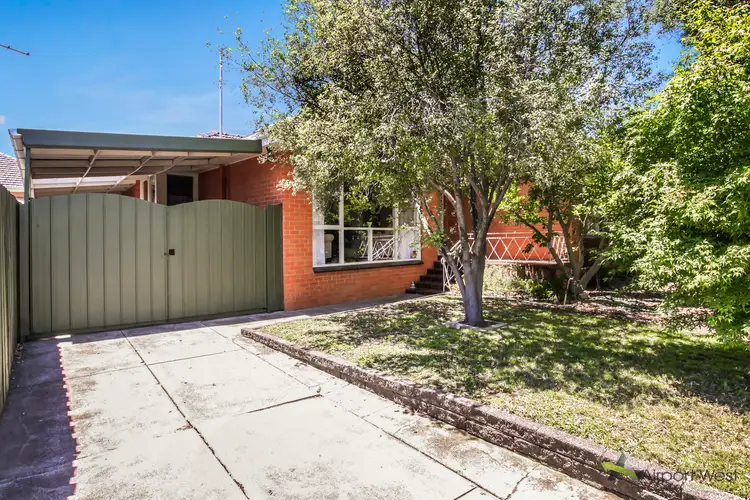 40 Harrington Road, Airport West VIC 3042
