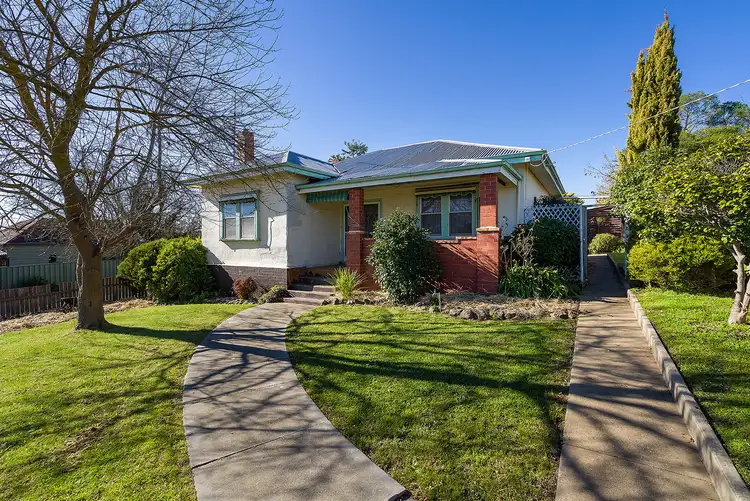 4 Maclise Street, Castlemaine VIC 3450