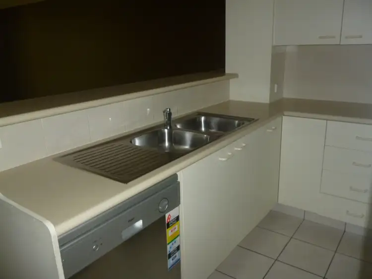 Fifth view of Homely townhouse listing, 11/215 Cottelsoe drive, Mermaid Waters QLD 4218