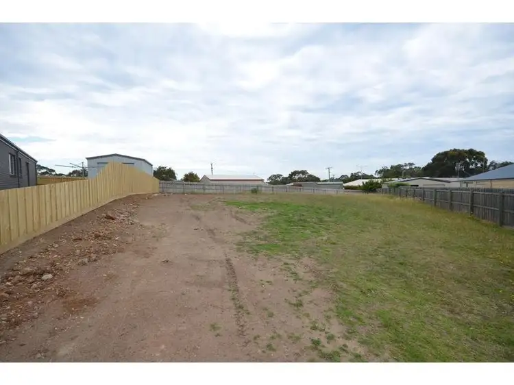 8 Corinne Court, Portland VIC 3305
