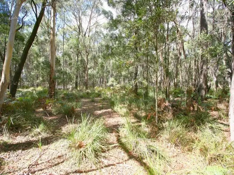 16 Feeleys Lane, Trentham VIC 3458