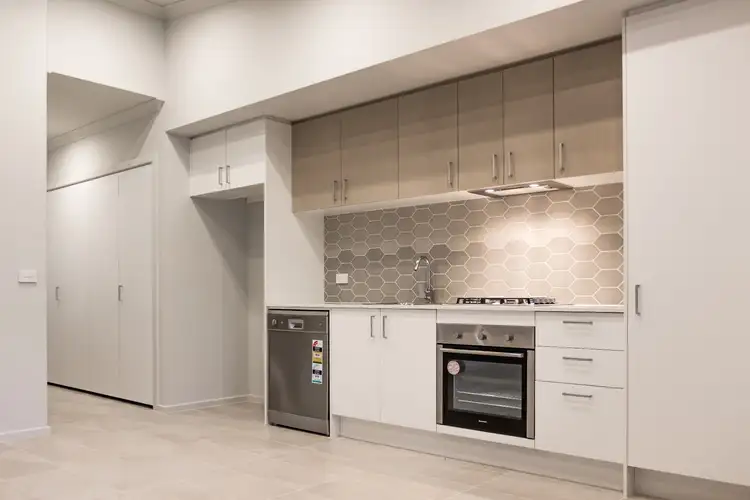 2 Hensbergh Place, Sunshine West VIC 3020