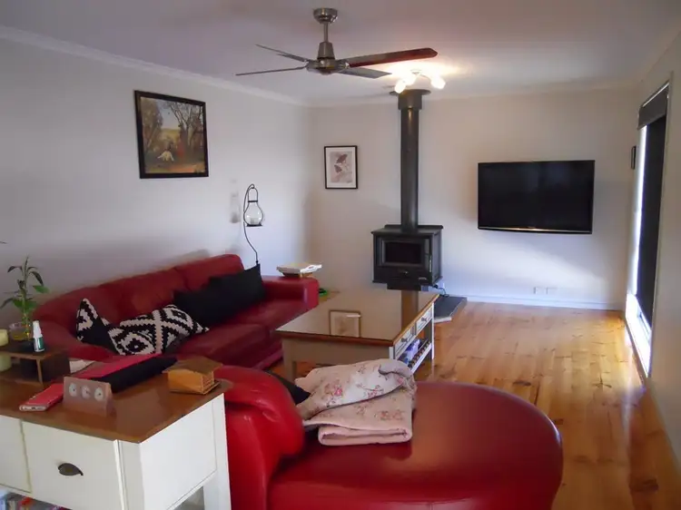 Third view of Homely house listing, 3 Romano Court, Drouin VIC 3818