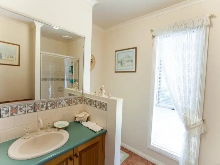 Fifth view of Homely house listing, 1 Gardiner Court, Warragul VIC 3820