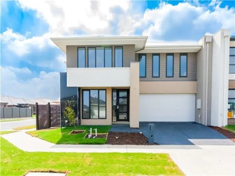 17 Lonarto Avenue, Clyde North VIC 3978