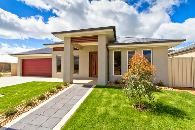 5 WEATHERS PLACE, Wodonga VIC 3690